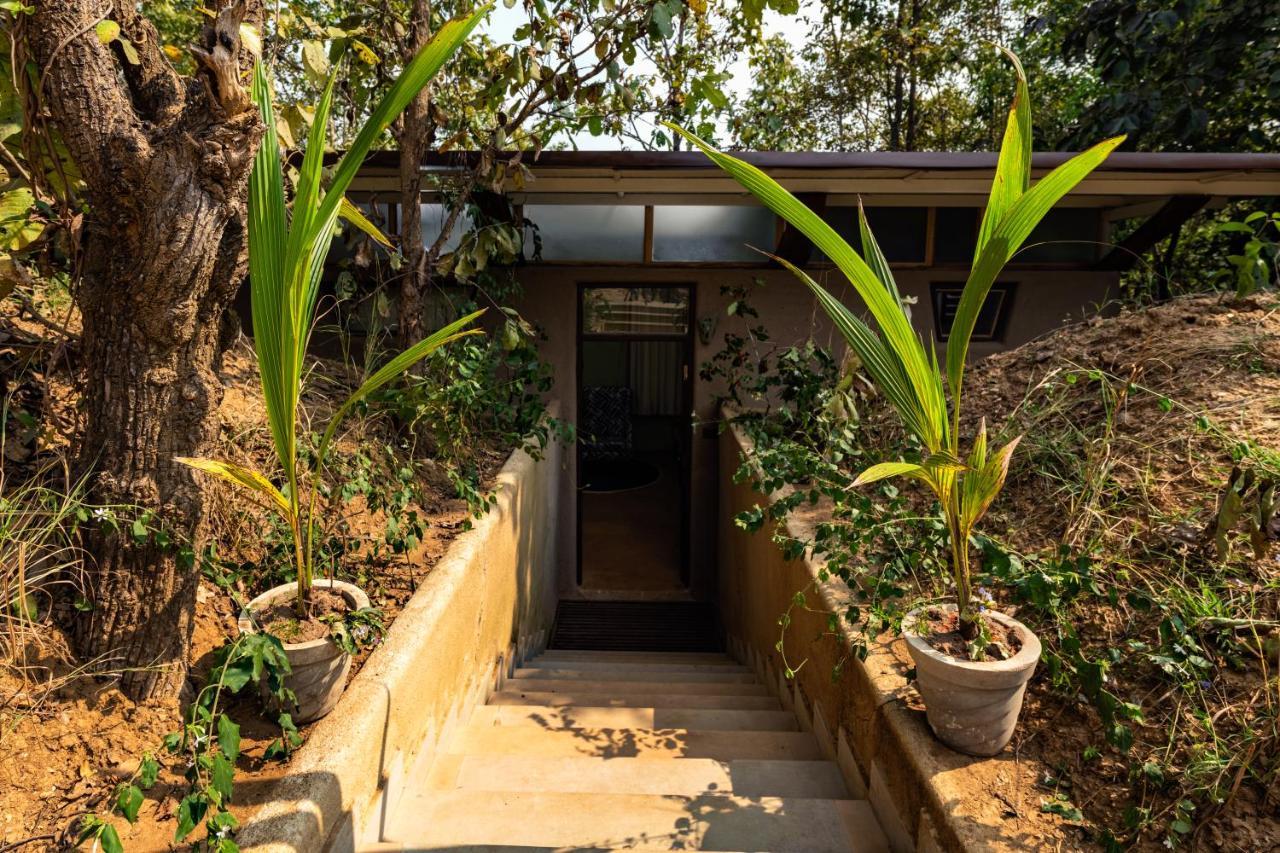 Kanha Jungle Camp Exterior foto