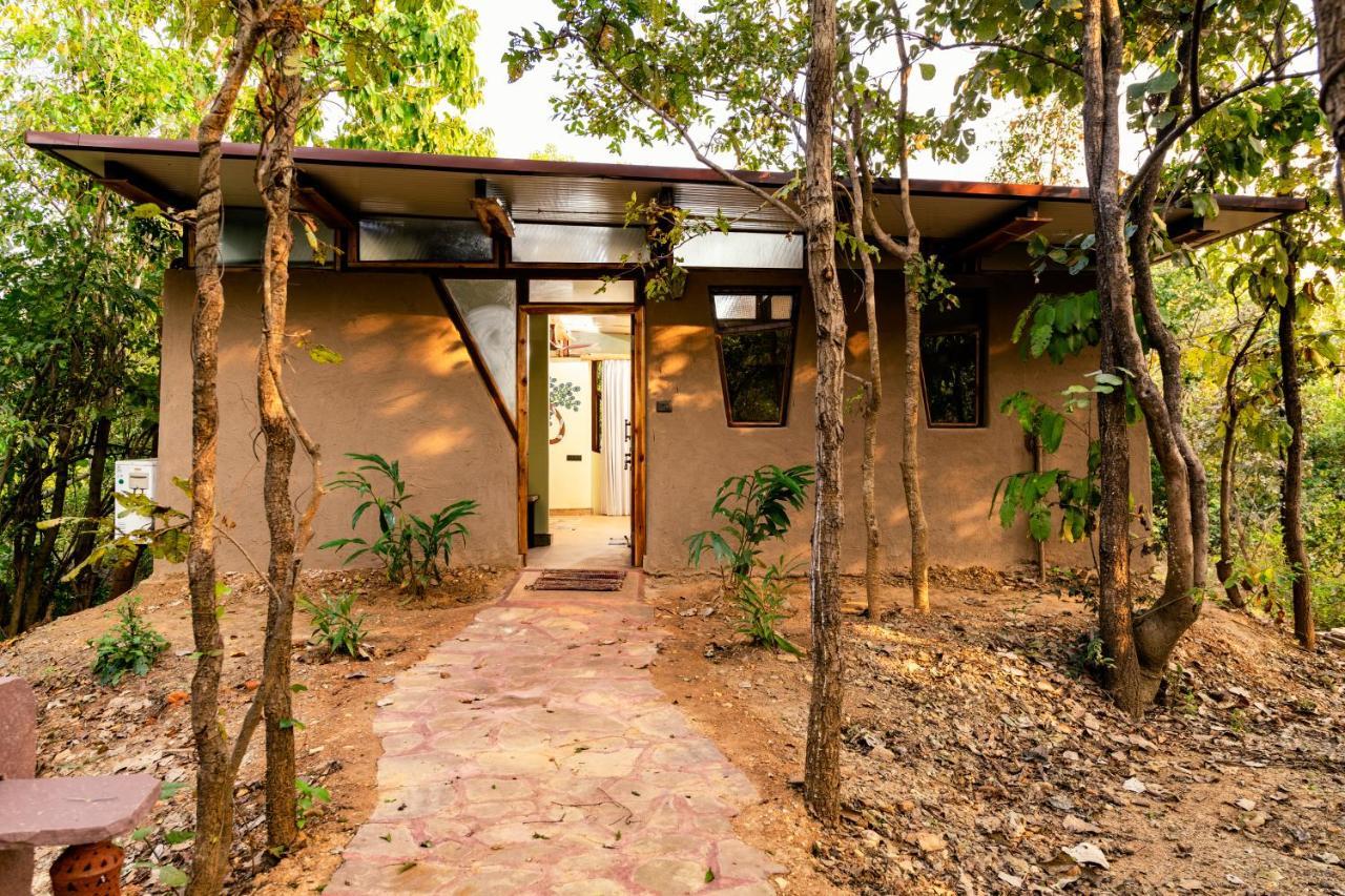 Kanha Jungle Camp Exterior foto